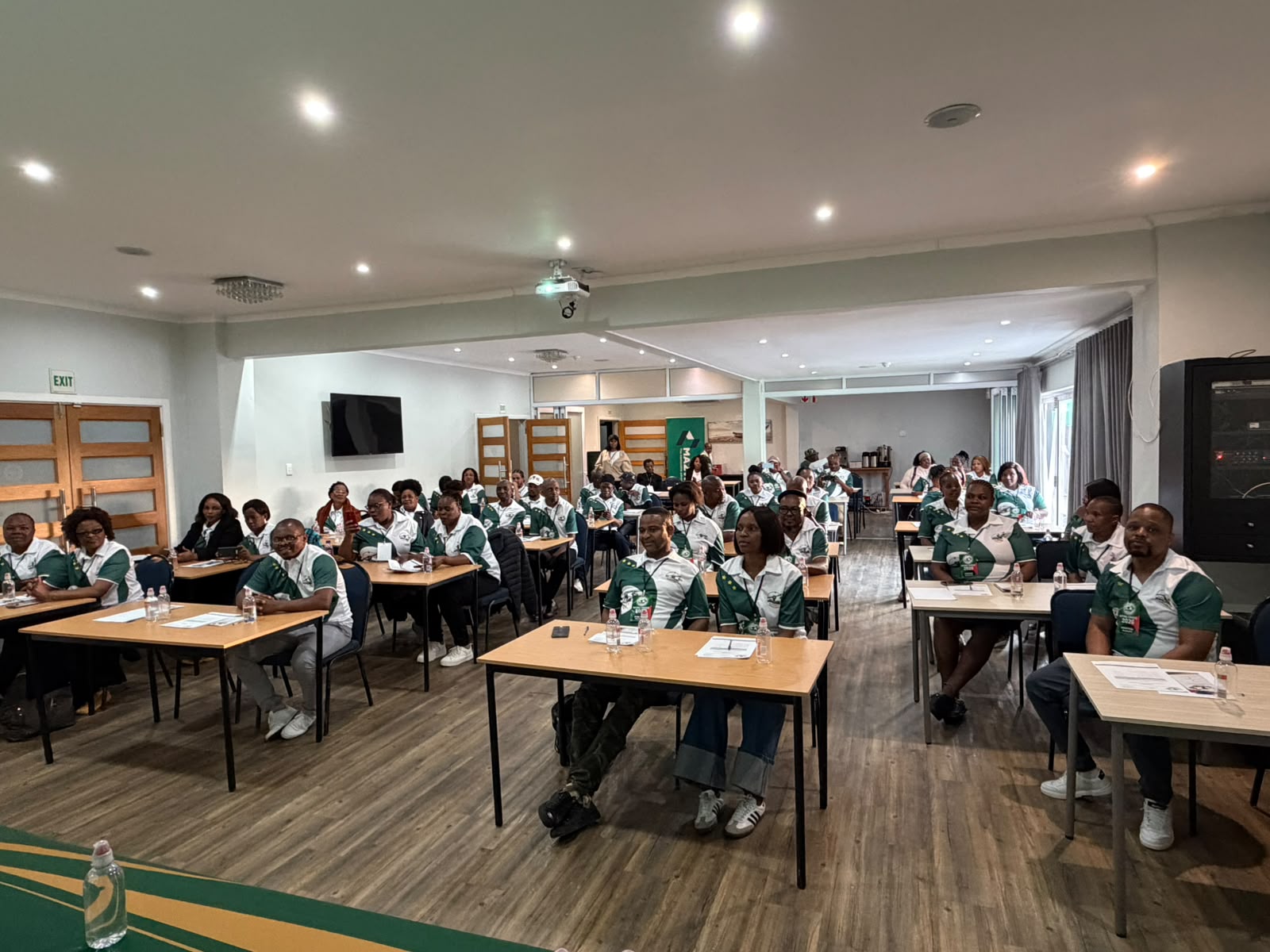 Delegates in discussion